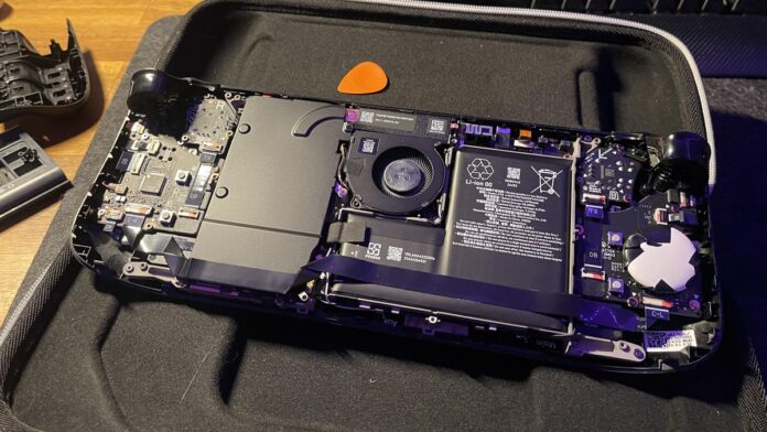 Ο χρήστης του Reddit γίνεται viral αφού τοποθέτησε το AirTag A Steam Deck with an Apple AirTag in it