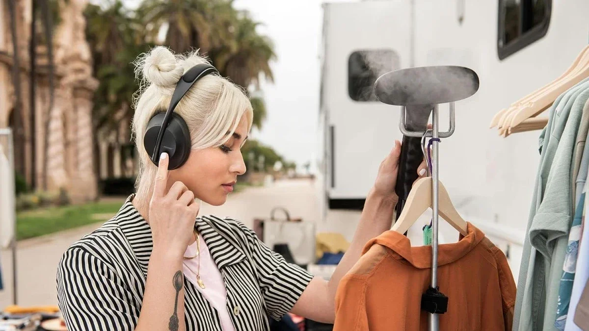 Τα premium και κομψά Bose Headphones 700 είναι διαθέσιμα με μια γλυκιά έκπτωση στο Amazon αυτή τη στιγμή
