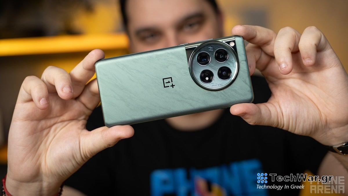 Το πανίσχυρο OnePlus 12 είναι ΕΠΙΤΕΛΟΥΣ έτοιμο για προπαραγγελίες στις ΗΠΑ με εκπληκτικές προσφορές εκκίνησης