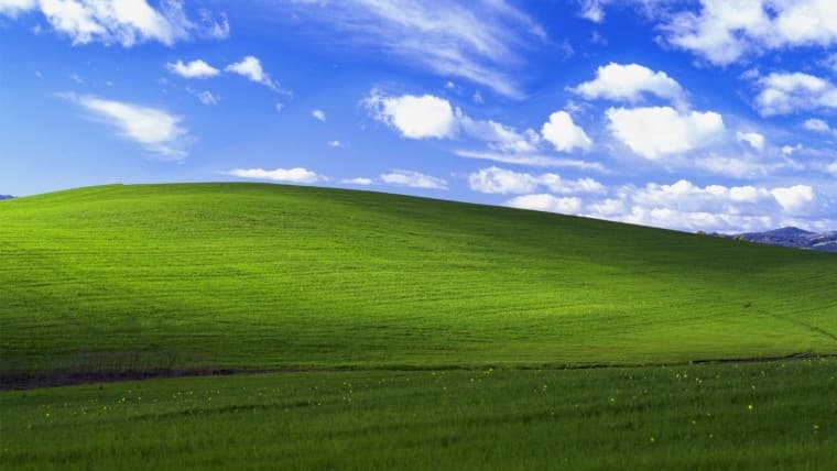 Η προεπιλεγμένη ταπετσαρία Bliss των Windows XP