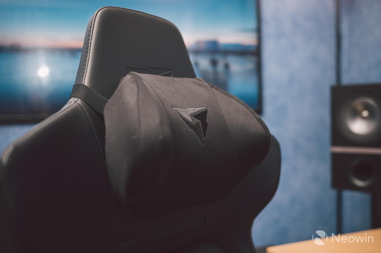 Καρέκλα παιχνιδιού ThunderX3 Core