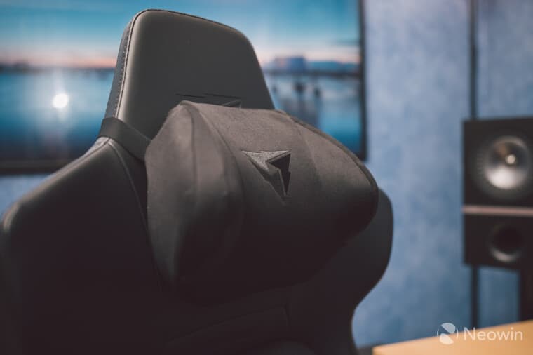 Καρέκλα παιχνιδιού ThunderX3 Core