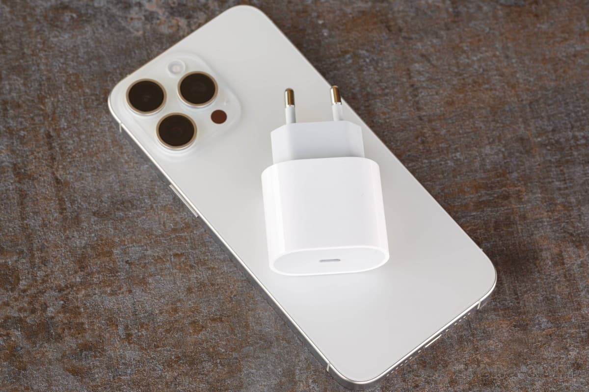 Η Apple επιβεβαιώνει ότι οι μπαταρίες της σειράς iPhone 15 έχουν μεγαλύτερη διάρκεια ζωής 