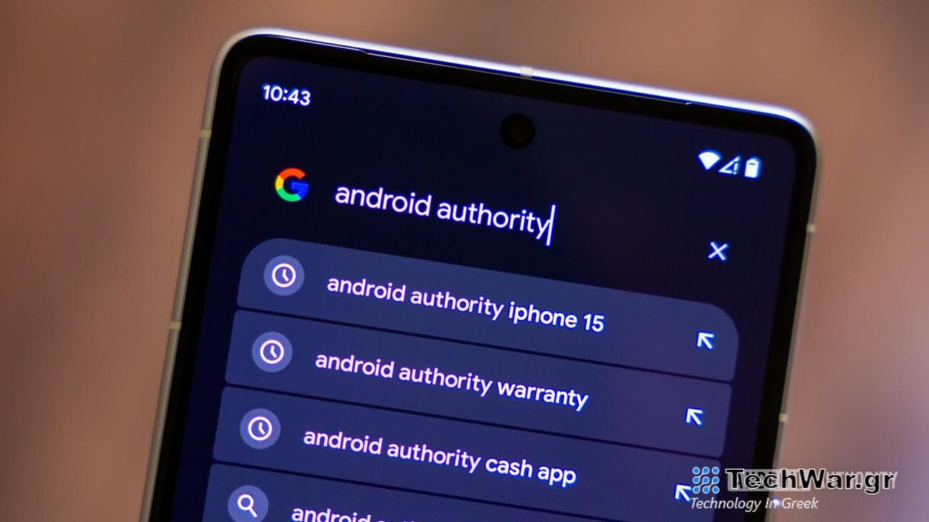 Google Search on smartphone stock photo (1)