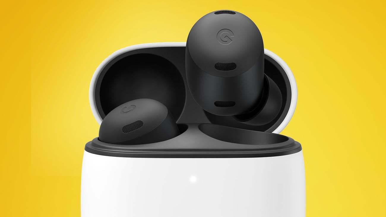 Τα ακουστικά Google Pixel Buds Pro σε πορτοκαλί φόντο