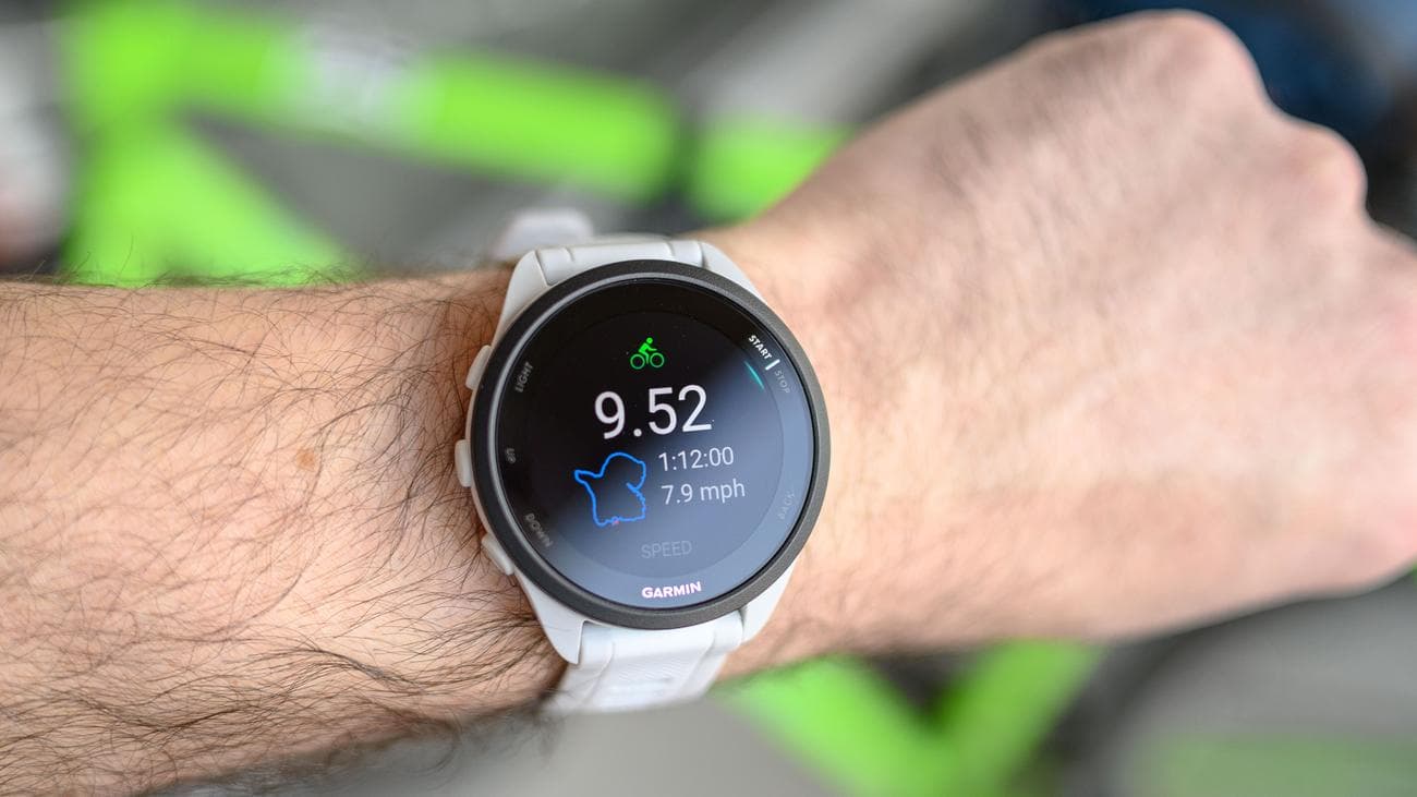 Garmin Forerunner στον καρπό.