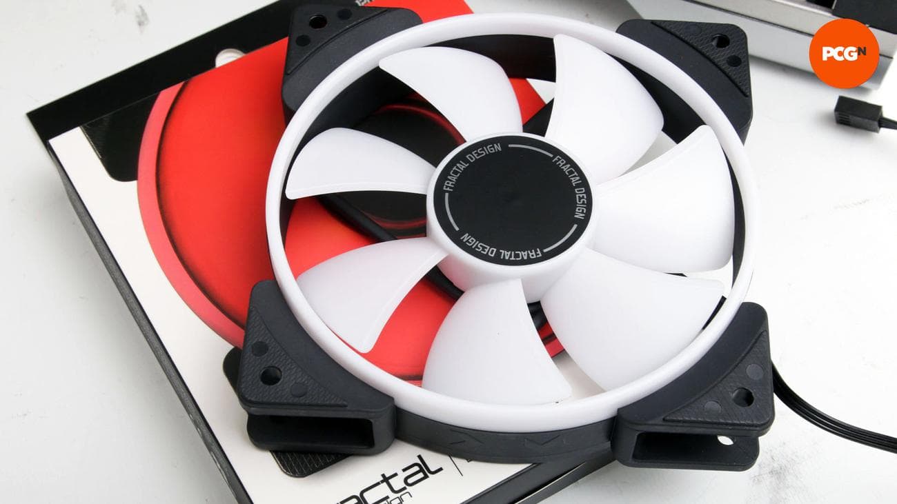 Πώς να φτιάξετε μια βάση ψυγείου: Εξετάστε τους ανεμιστήρες RGB