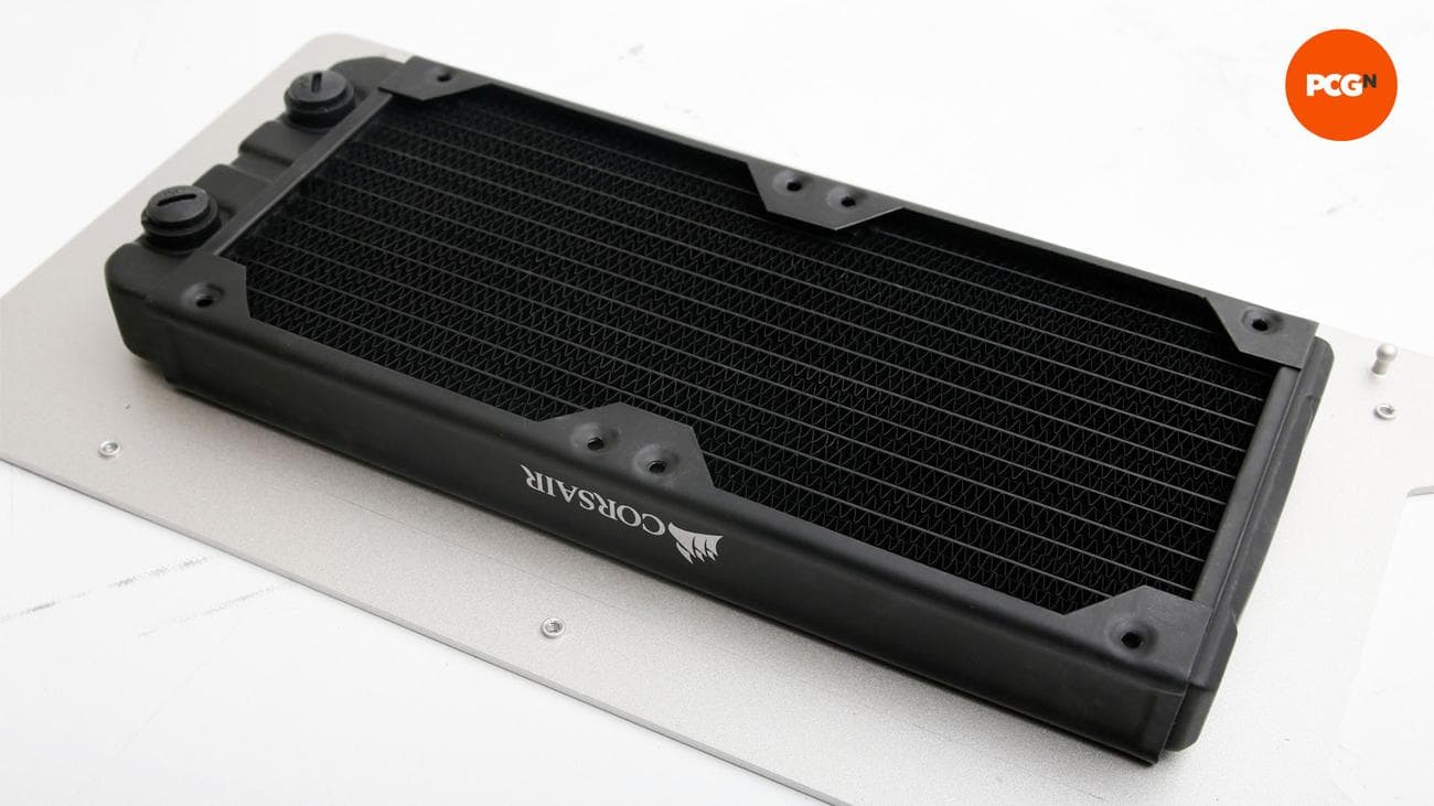 Πώς να φτιάξετε μια βάση ψυγείου: Δοκιμή προσαρμογής ψυγείου