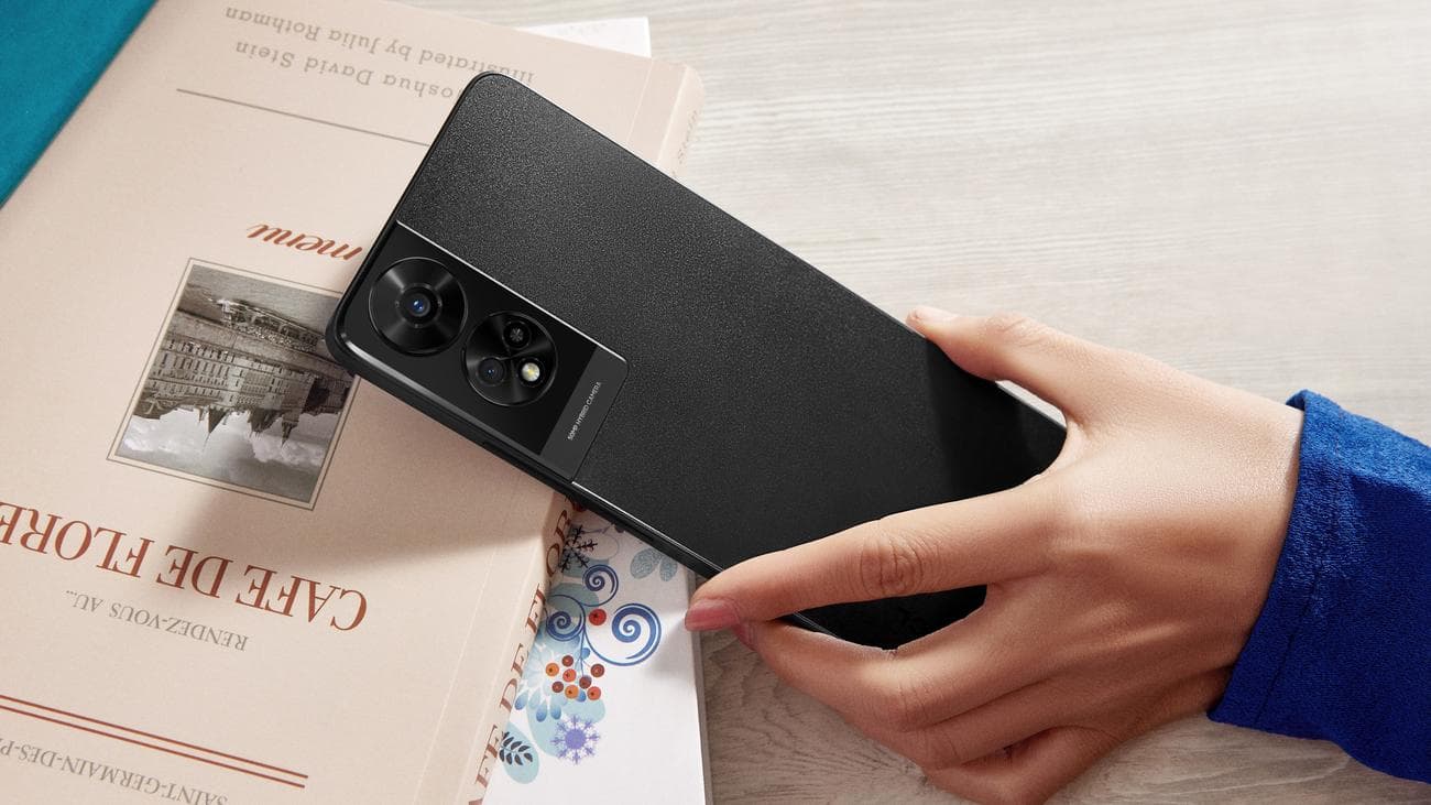 Smartphone της σειράς tcl 50 σε μαύρο χρώμα