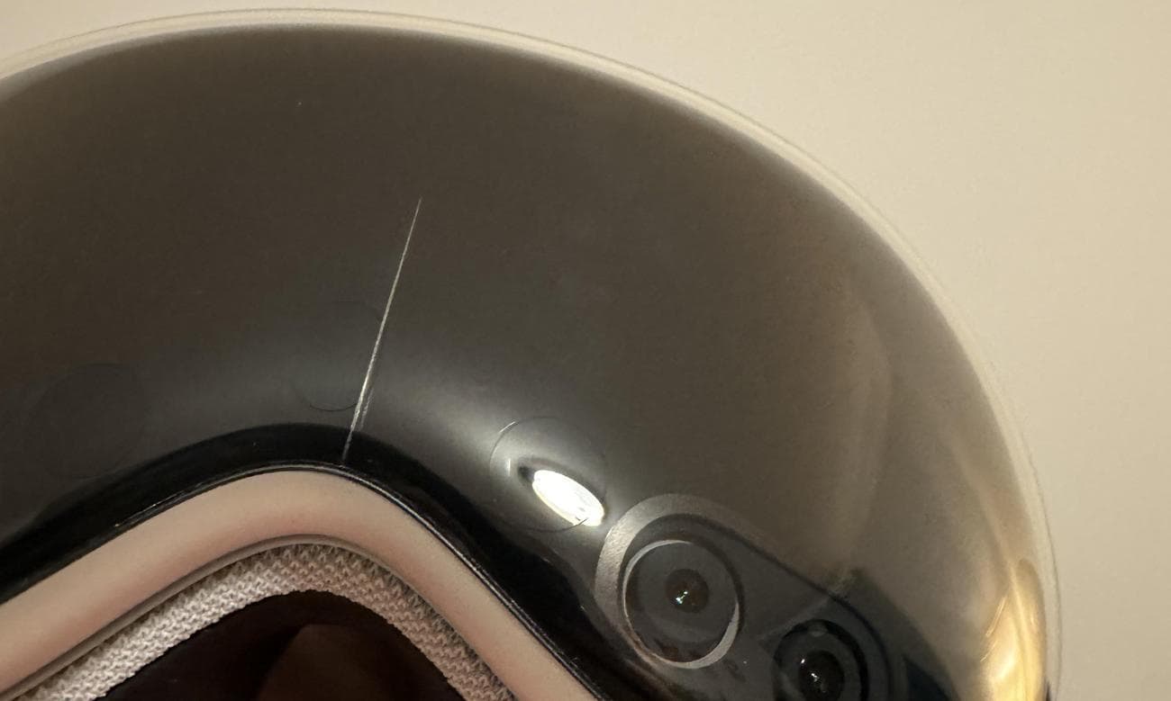 Μια μυστηριώδης ρωγμή Vision Pro