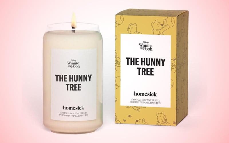 Κεριά Winnie the Pooh με νοσταλγία σε απλό φόντο