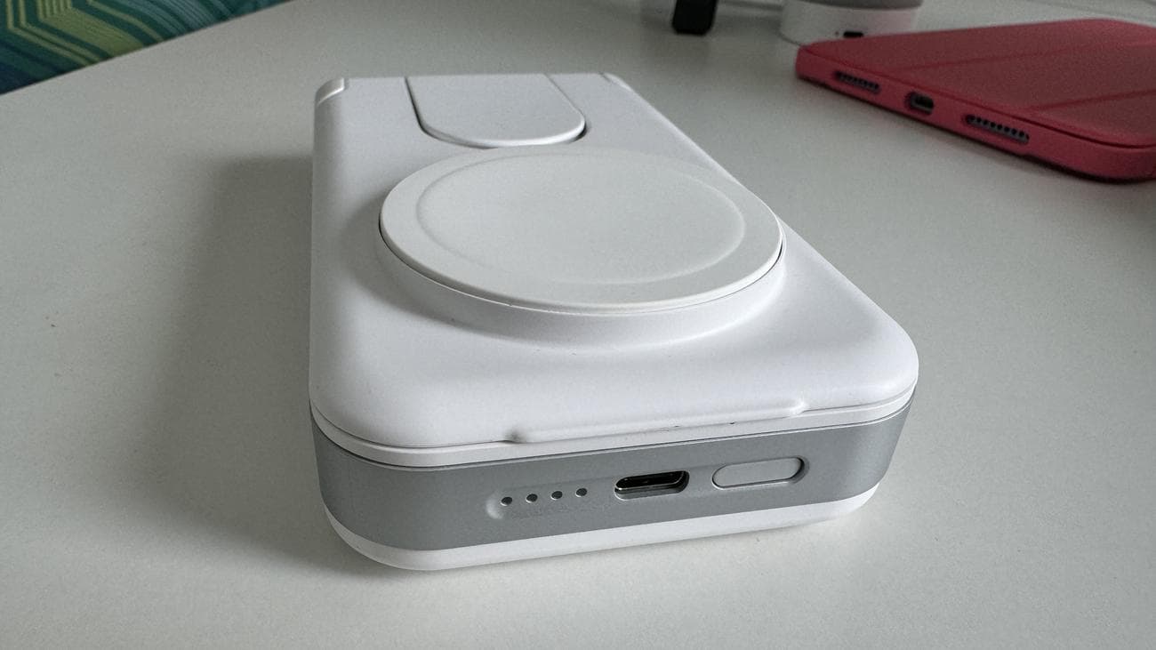 OtterBox 2-σε-1 Power Bank με MagSafe