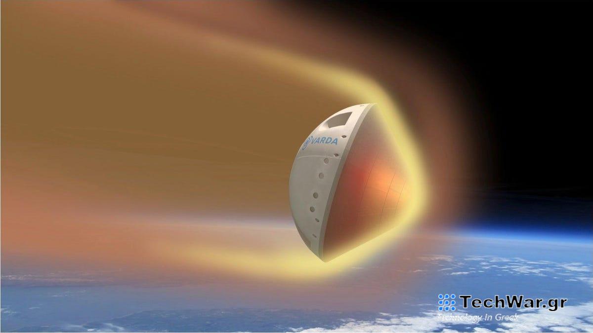 Μετά από μήνες κολλήματος στην τροχιά, τα διαστημικά ναρκωτικά επιστρέφουν επιτέλους στο σπίτι
