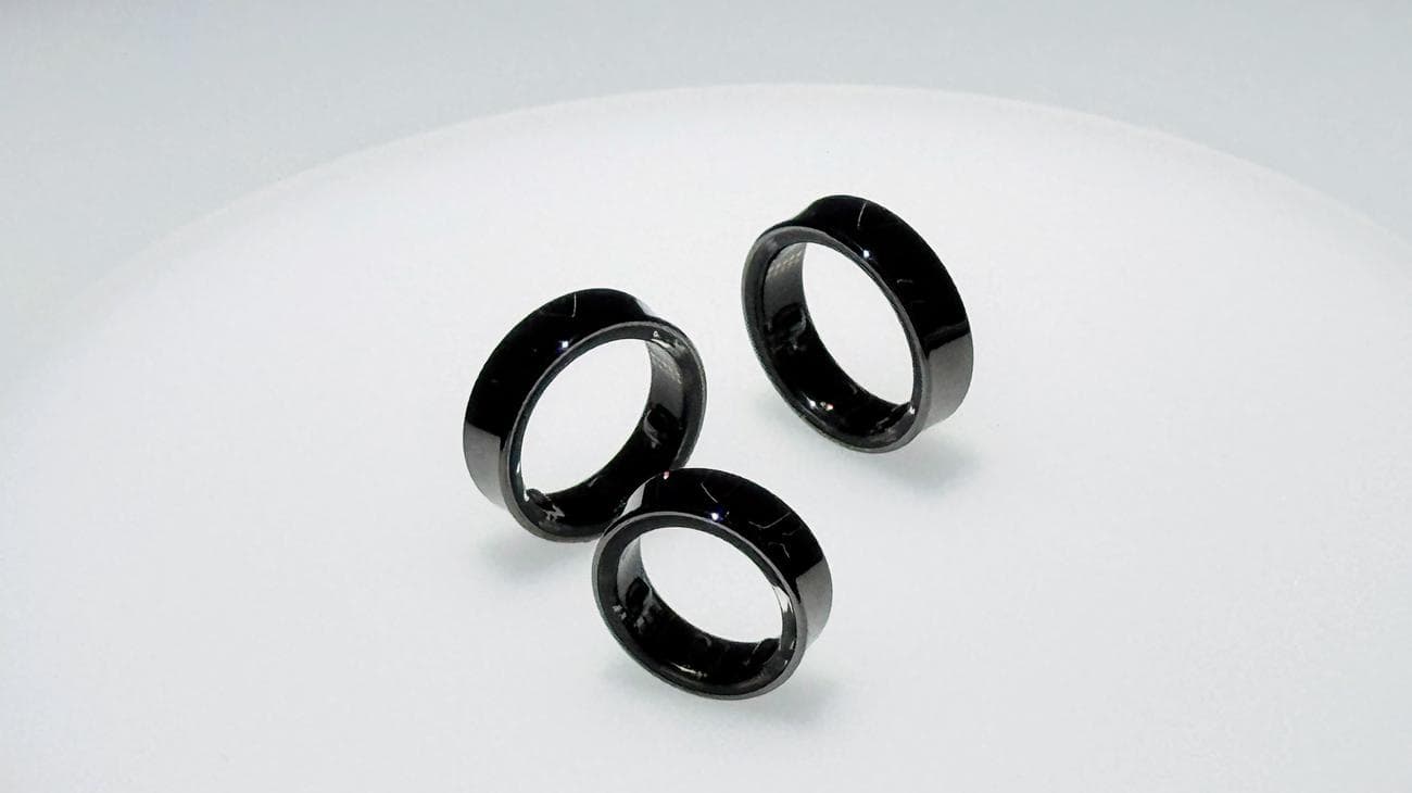 Μια εικόνα του μαύρου δαχτυλιδιού Samsung Galaxy