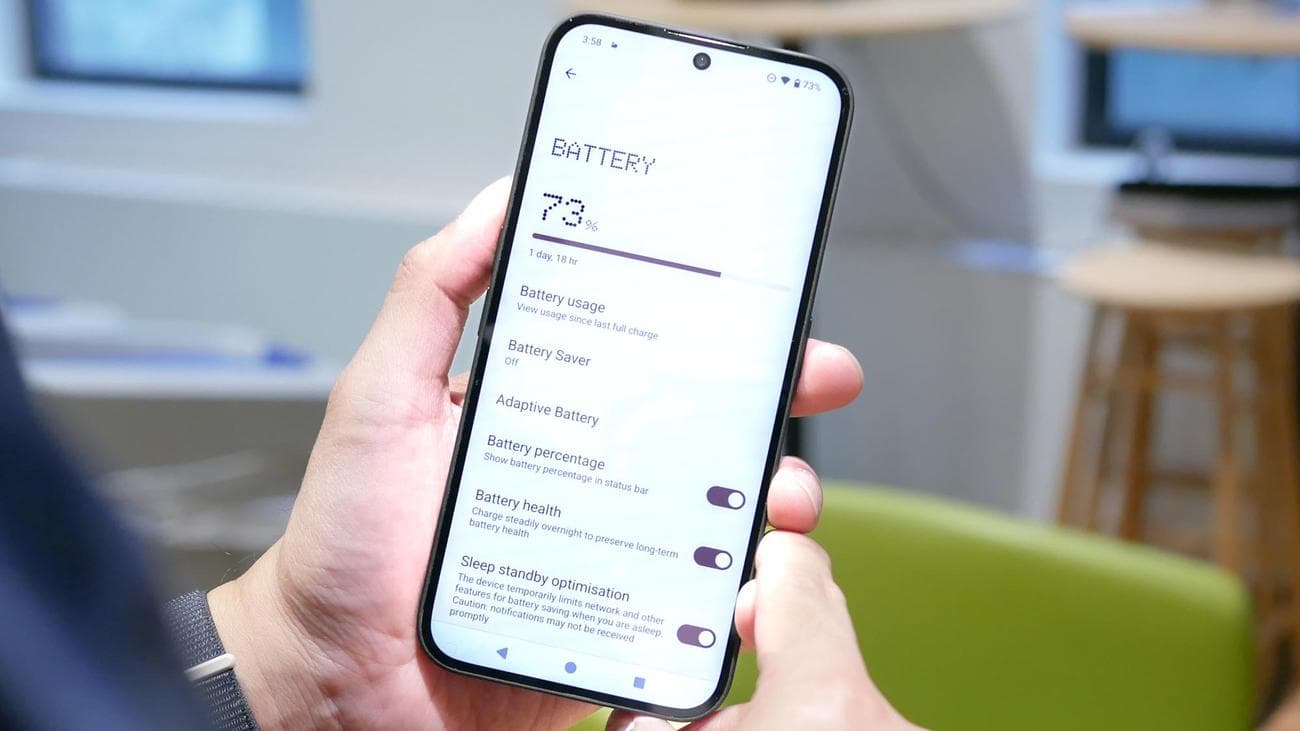 Nothing Phone 2a vs Pixel 7a.