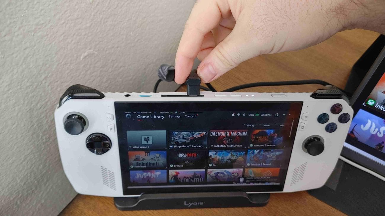 Εικόνα σύνδεσης ενός ROG Allly σε μια αποβάθρα