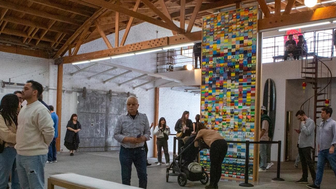 "Manic και Xanax" εκτίθεται στο "Η συλλογή Chris Carter."