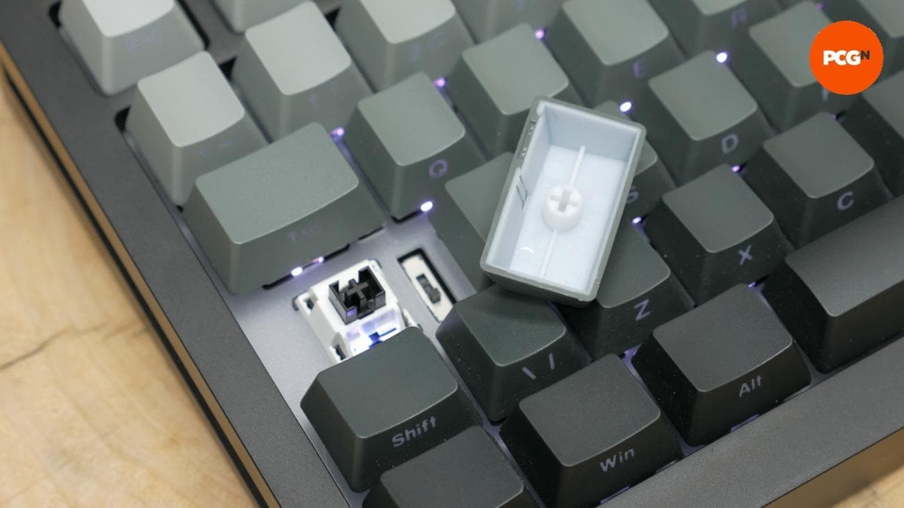 Monsgeek M1W SP review image showing the keyboard's doubleshot keycaps.