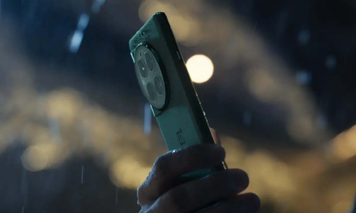 Το OnePlus 12 αποκτά νέες δυνατότητες με την ενημέρωση Μαρτίου στην Ινδία, την Ευρώπη και τις παγκόσμιες περιοχές
