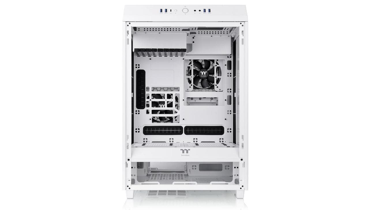 Εικόνα ανασκόπησης Thermaltake Tower 500 που δείχνει ότι η υπόθεση έχει ανοίξει.