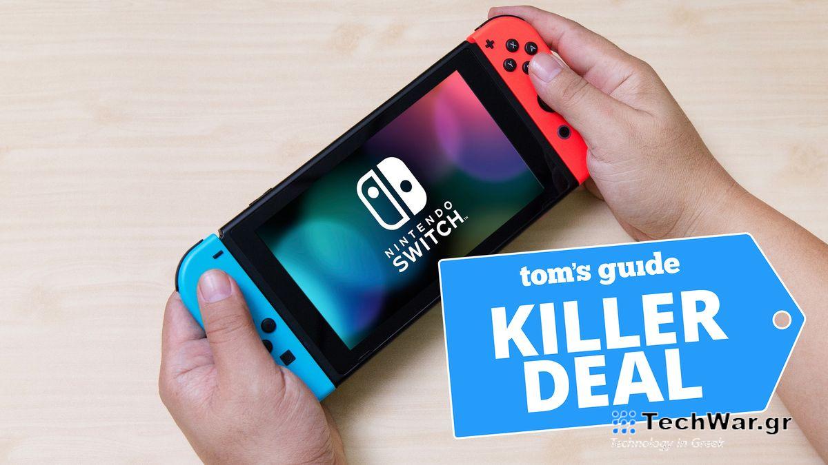 Pair of hands holding the Nintendo Switch