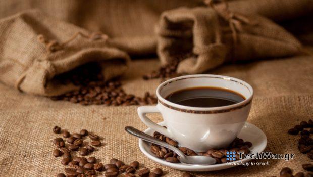 Καφεΐνη: Βοηθά ή επιδεινώνει τον πονοκέφαλο;