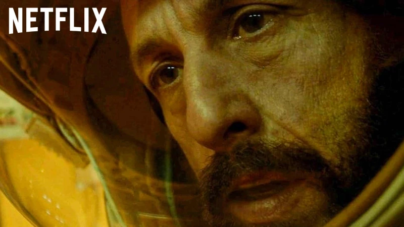 Spaceman: Έφτασε μία από τις μεγαλύτερες ταινίες του Netflix για τον Μάρτιο