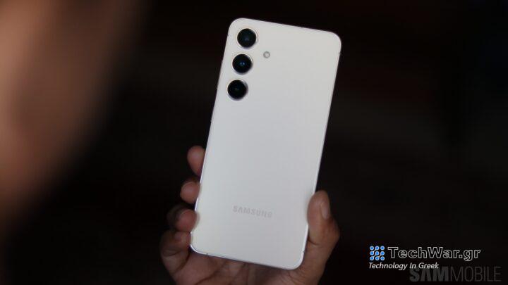 Galaxy S24 review design 1