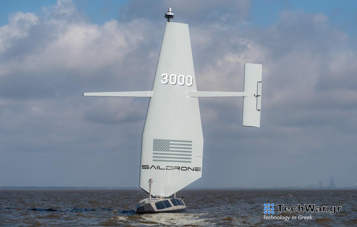 Το πρώτο αυτόνομο σκάφος Surveyor από αλουμίνιο της Saildrone εκτοξεύεται για δοκιμή στο Ναυτικό