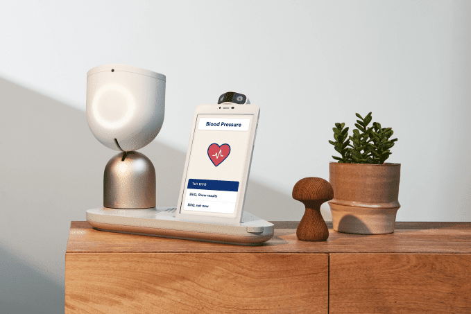 Ο σύντροφος AI της Intuition Robotics, ElliQ