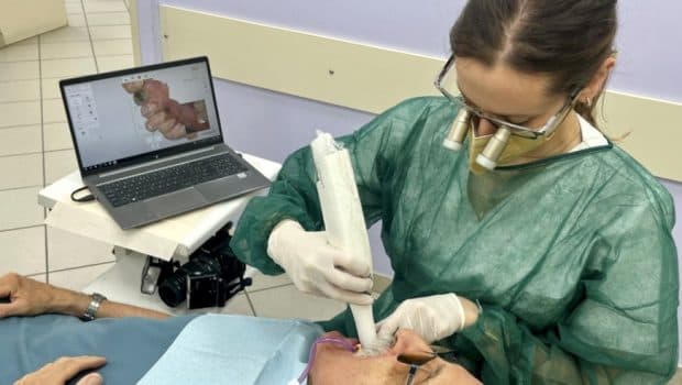 Τμήμα Οδοντιατρικής ΕΚΠΑ: Νέες τεχνολογίες στις οδοντιατρικές θεραπείες και στην εκπαίδευση των οδοντιάτρων