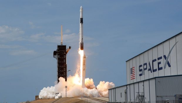 Starlink: Οι δορυφόροι του Μασκ απειλούν το στρώμα του όζοντος