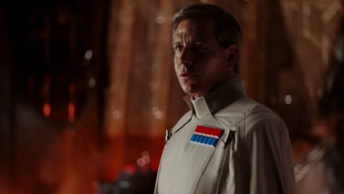 Η 2η σεζόν του Andor θα μπορούσε να φέρει πίσω το Rogue One Villain του Ben Mendelsohn
