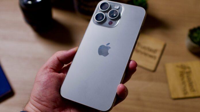 iOS 18 and iPhone 16 on-device AI plan becomes clearer