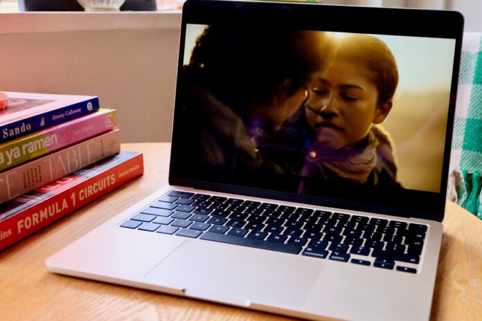 Το πιο συναρπαστικό MacBook της Apple θα μπορούσε να προσγειωθεί με το M5 το επόμενο έτος
