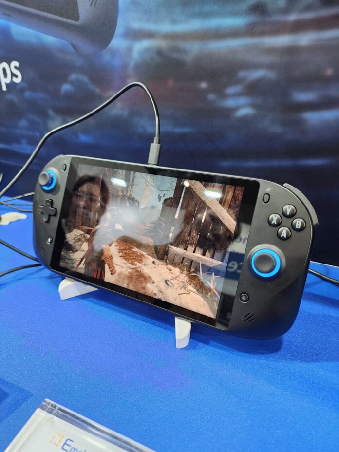 Emdoor Readies Intel Meteor Lake "Core Ultra 100" Gaming Handheld & Lunar Lake "Core Ultra 200V" Notebook 1