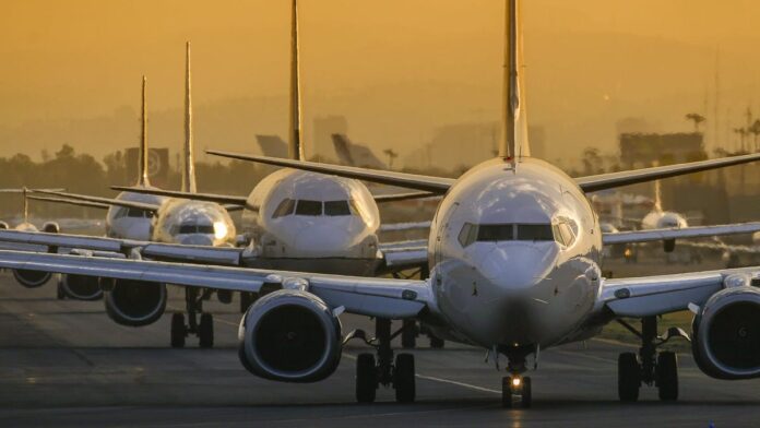 Ο νέος πληροφοριοδότης της Boeing προειδοποιεί για πιθανές «καταστροφικές συνέπειες» από ελαττώματα αεροπλάνων
