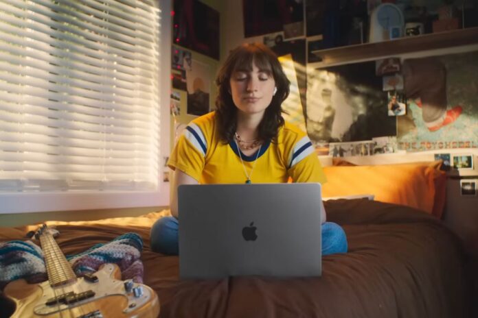 Η Apple λανσάρει την προώθηση του 2024 Back to School, προσφέροντας έως και δωροκάρτα 150 $ με κατάλληλες αγορές
