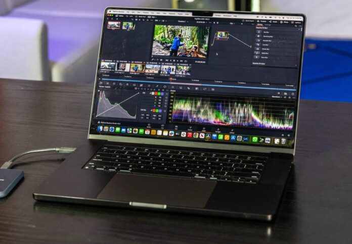 Το πιο πρόσφατο MacBook Pro ξεπερνά τον υπερσύγχρονο υπολογιστή μου για τη δημιουργία περιεχομένου

