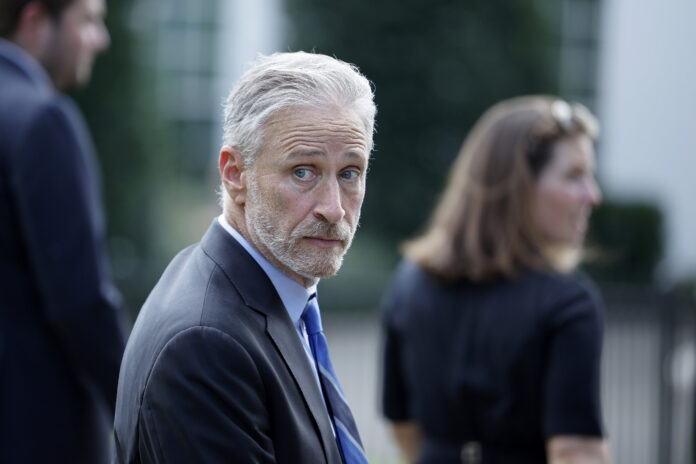 Επίδοση στη συζήτηση Μπάιντεν - ο Jon Stewart το είπε πριν από μήνες
