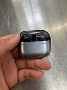 Samsung Galaxy Buds3 Pro, Samsung Galaxy Buds3 Pro: Δείτε το σε πραγματικές εικόνες πριν την κυκλοφορία