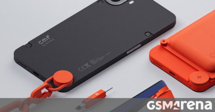 Τα αφαιρούμενα πίσω καλύμματα του CMF Phone 1 δεν αποκαλύφθηκαν τίποτα

