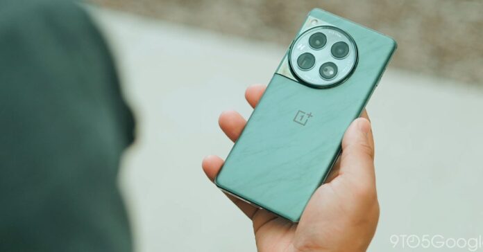 Μακροπρόθεσμη ανασκόπηση OnePlus 12: Η επιτυχία του 2024 για smartphone σε ύπνο
