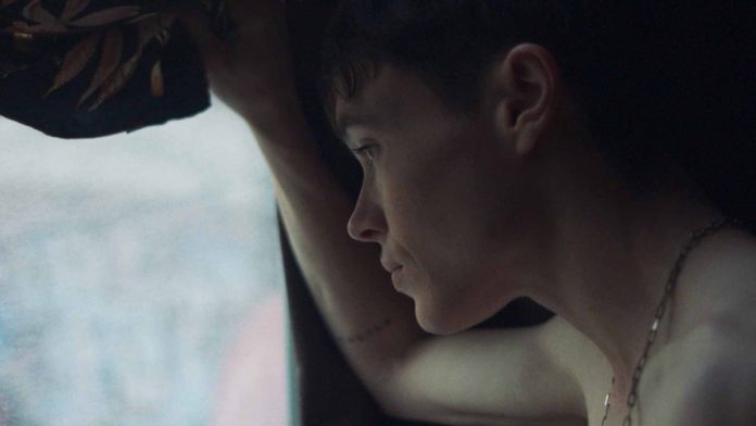 Το τρέιλερ «Close to You» του Έλιοτ Πέιτζ υπόσχεται μια συγκινητική ιστορία για την επιστροφή στο σπίτι
