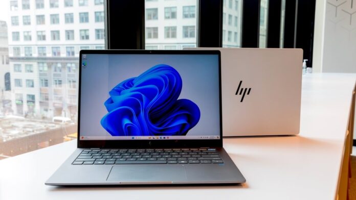 Είμαι MacBook stan, αλλά αυτός ο φορητός υπολογιστής Windows που δοκίμασα μπορεί να με μετατρέψει: 17 ώρες διάρκεια ζωής μπαταρίας
