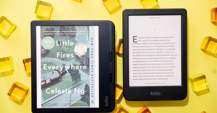Το Kobo Libra Color και το Clara Color είναι υπέροχα έγχρωμα e-readers που κρατούνται κλειστά
