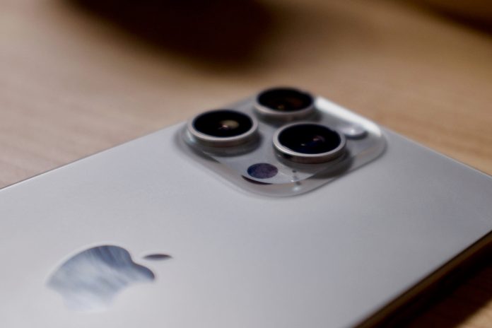 Το iPhone 17 Pro Max προσφέρεται για βελτιωμένη τηλεφακό κάμερα 48MP
