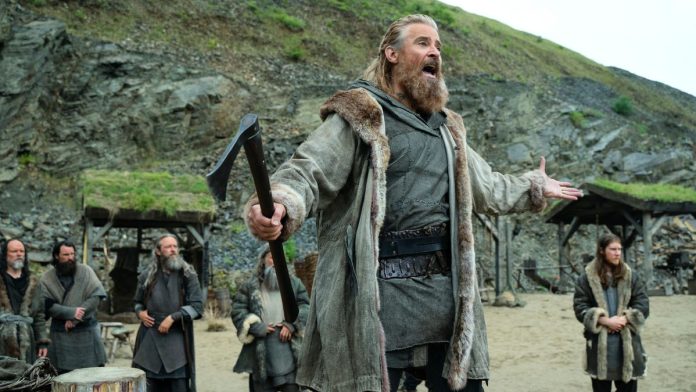 Erik the Red (Goran Visnjic) armed with an axe in 