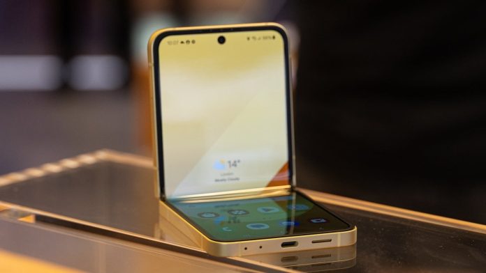 Οι καλύτερες θήκες Galaxy Z Flip 6 που μπορείτε να αποκτήσετε
